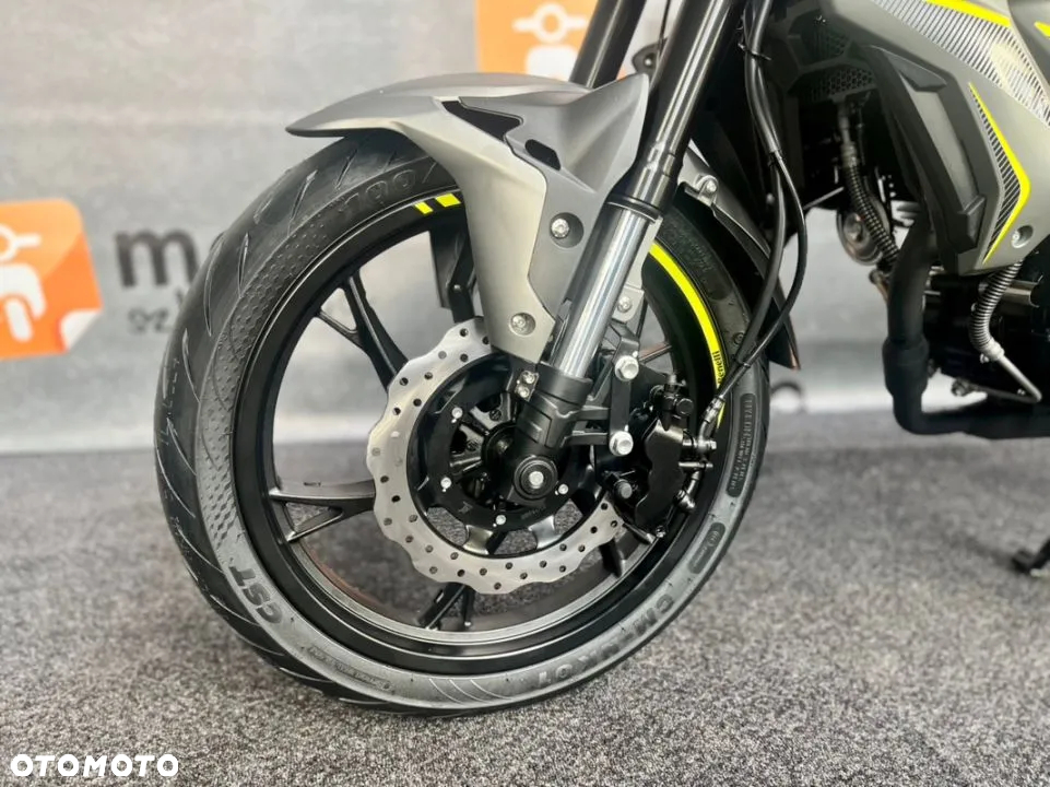 Benelli BN 125 - 23