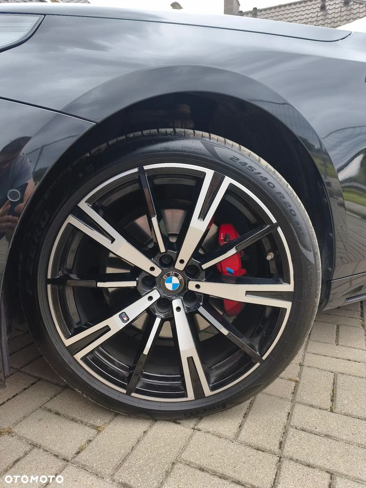 BMW Seria 5 520d xDrive mHEV - 21