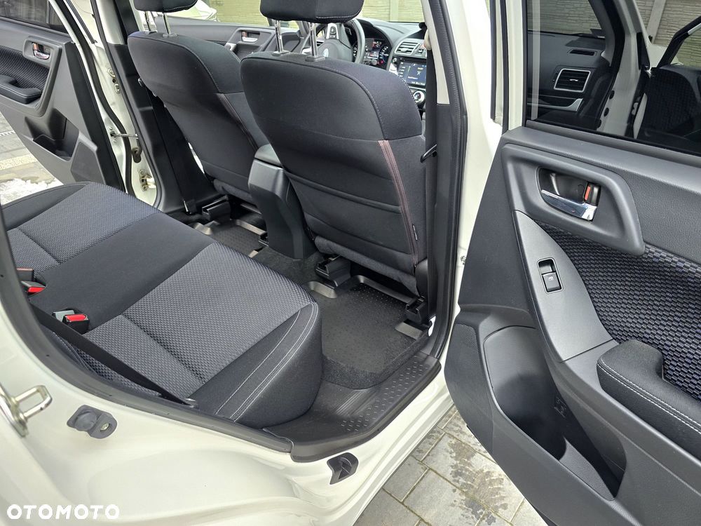 Subaru Forester 2.0i Exclusive Lineartronic EU6 - 20