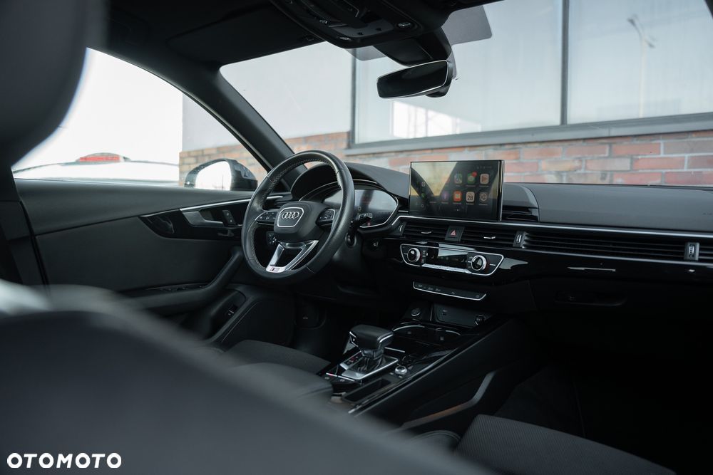 Audi A4 Avant 40 TFSI S tronic S line - 29