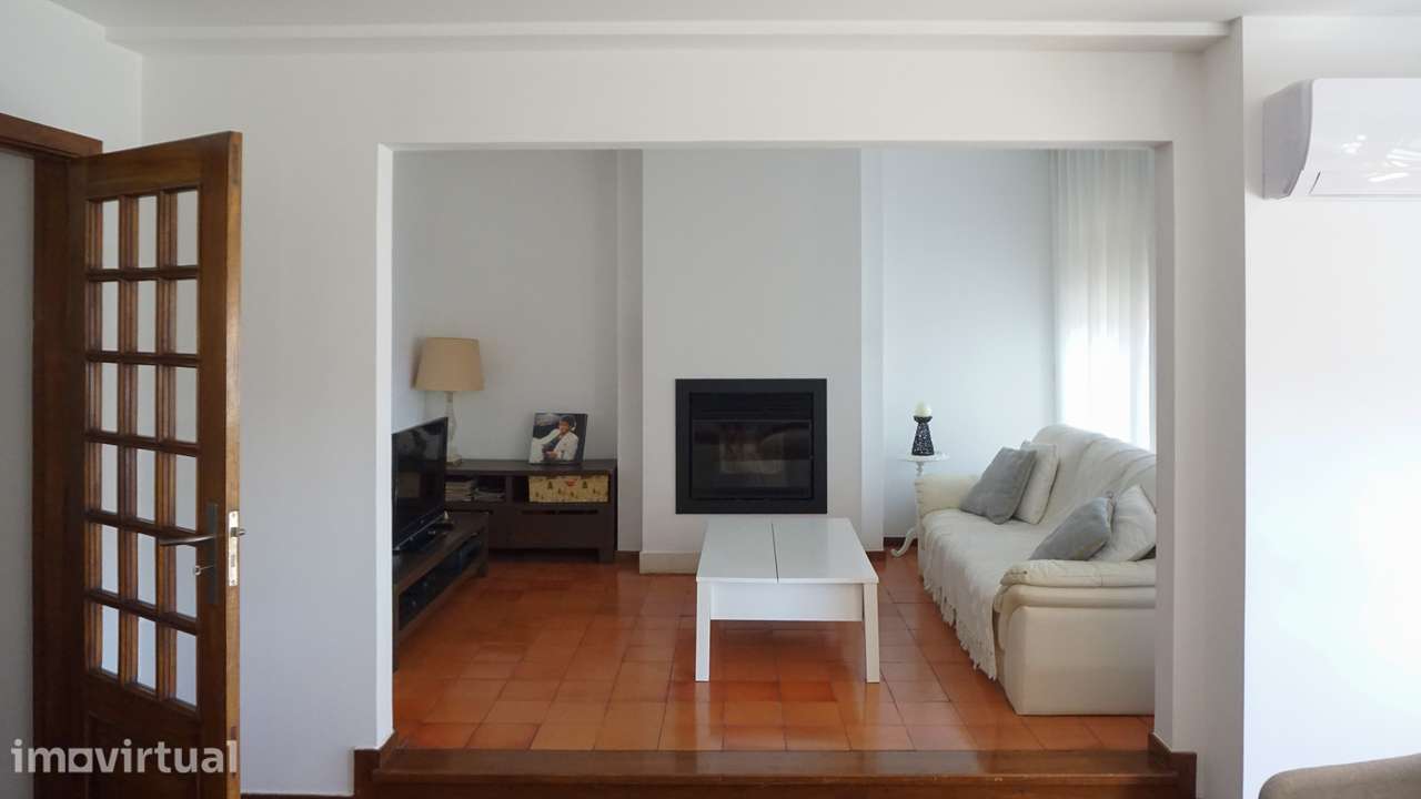 Apartamento T4 em Celas: Elegância e Centralidade - Grande imagem: 3/18