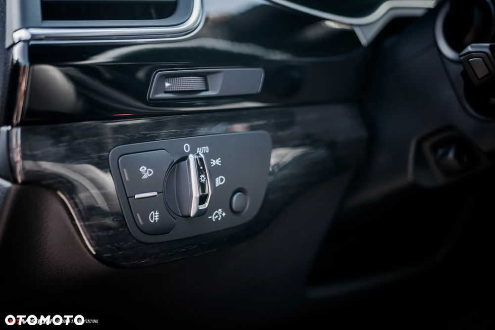 Audi Q7 3.0 TFSI Quattro Tiptronic - 11