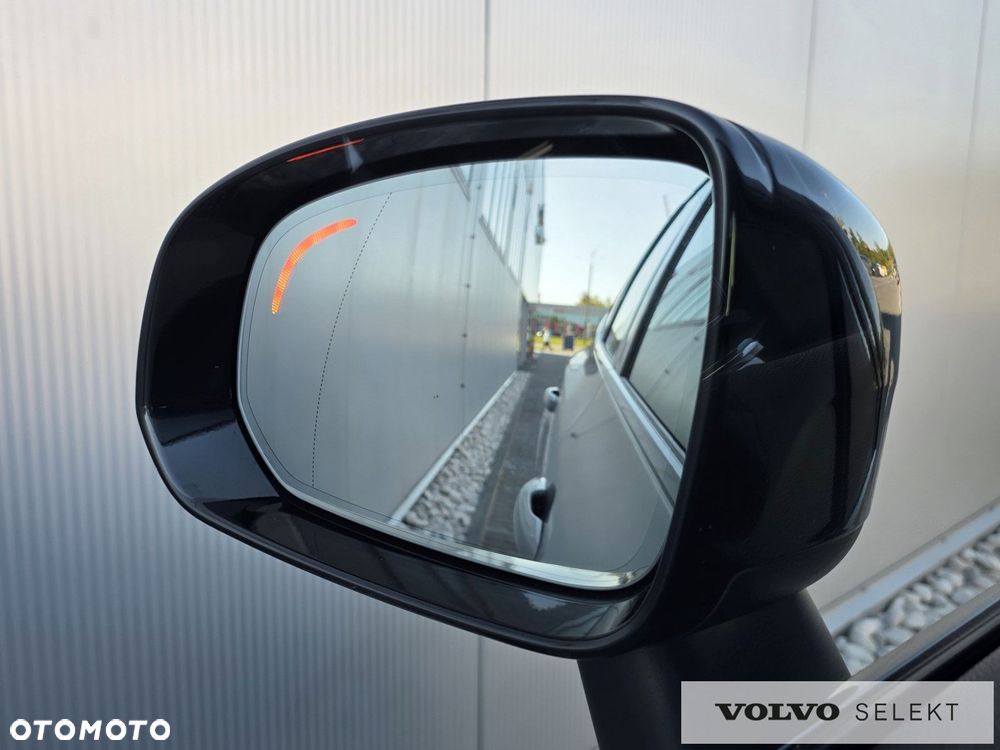 Volvo XC 60 - 32