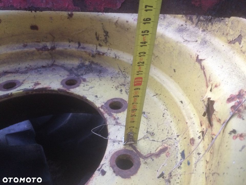 Koła Do Ładowarki John Deere 4400 - 13x20 , 20 cali  opony 16/70-20 , - 4