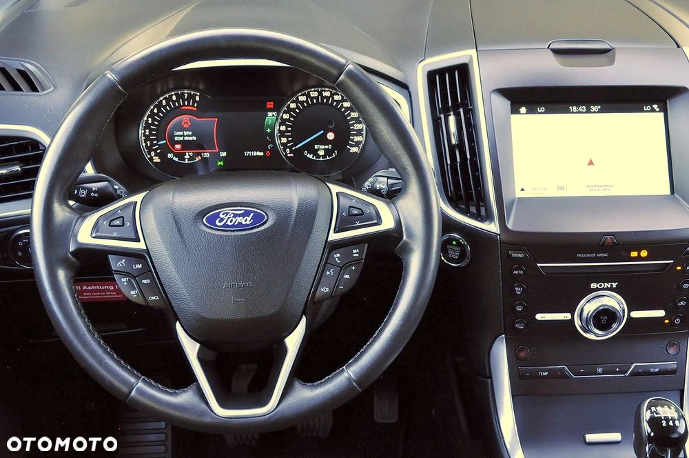 Ford S-Max - 13