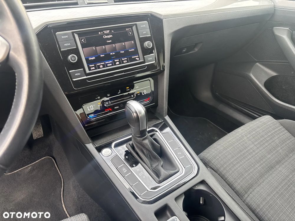 Volkswagen Passat 1.5 TSI EVO Business DSG - 17