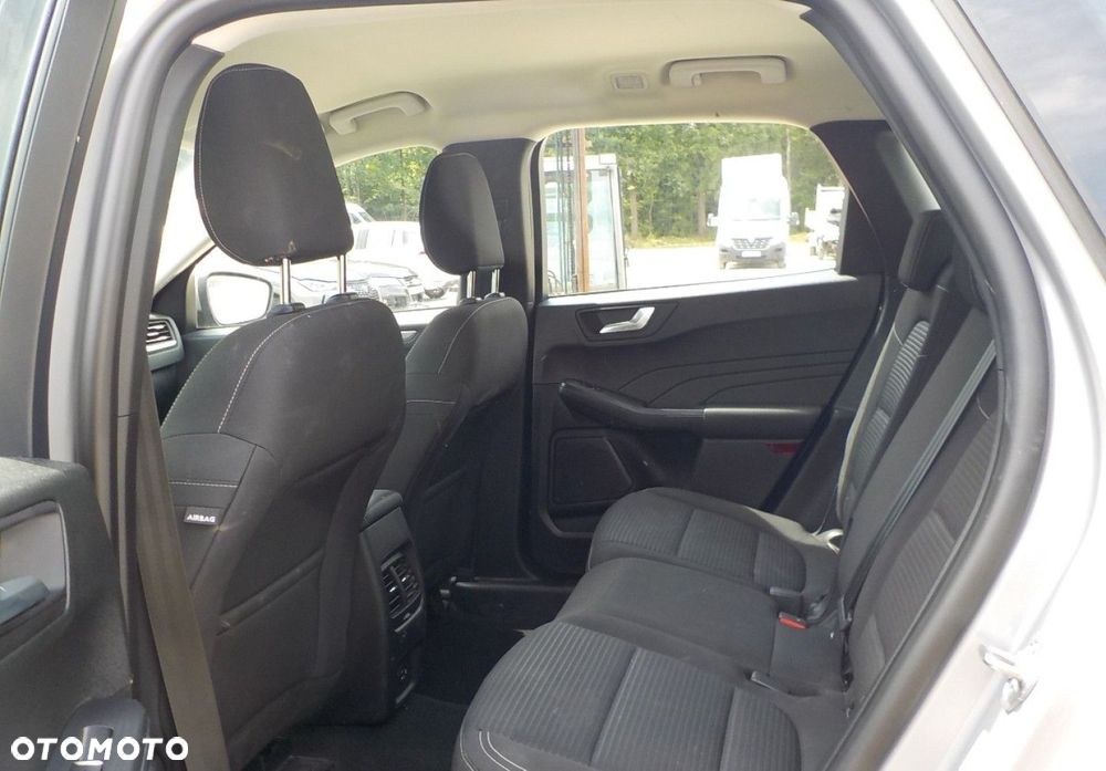 Ford Kuga - 22