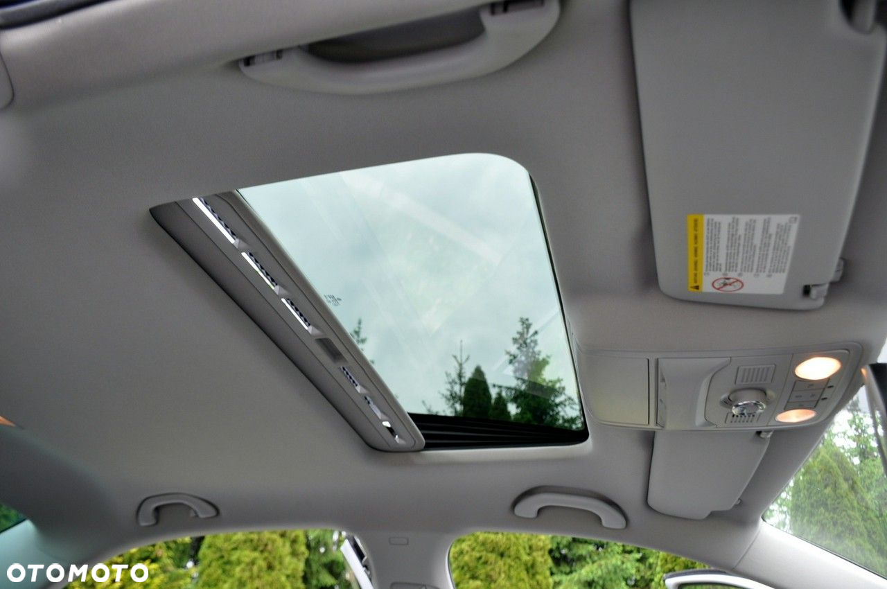Volkswagen Jetta 1.4 Hybrid DSG Highline - 37
