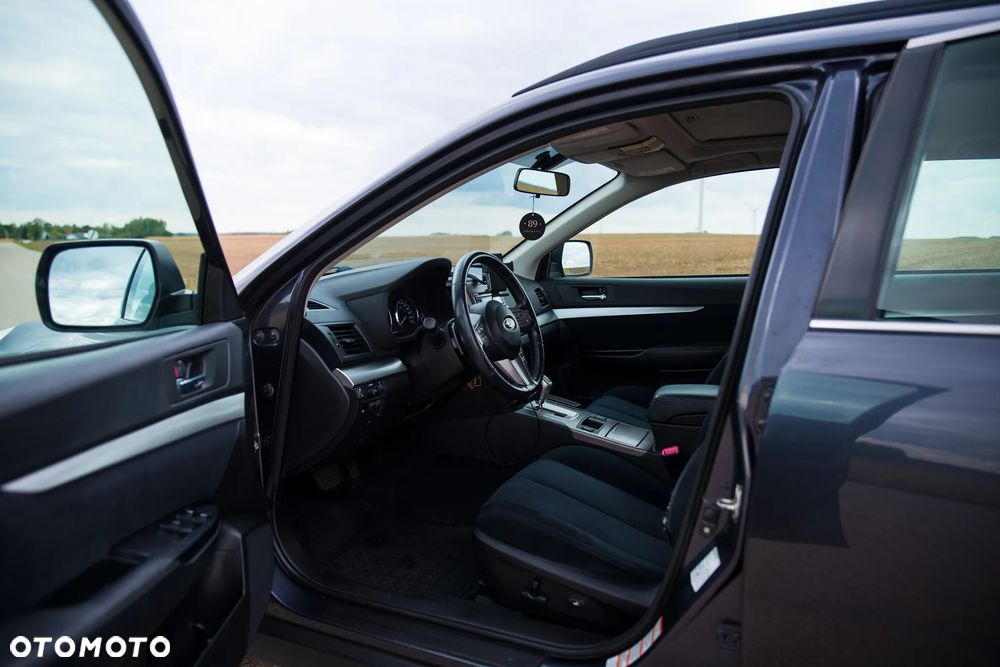 Subaru Outback - 12