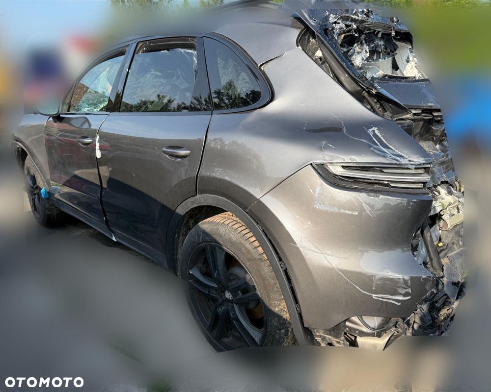 Porsche Cayenne Platinum Edition - 1