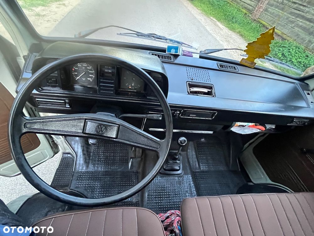 Volkswagen Transporter - 6