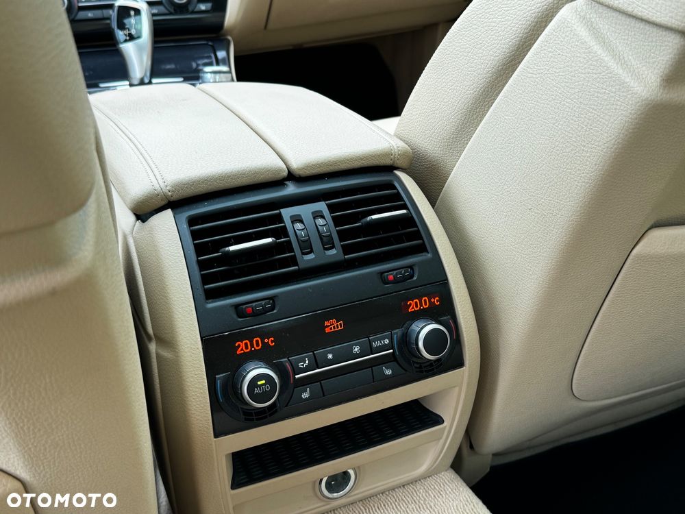 BMW Seria 5 525d Modern Line - 21