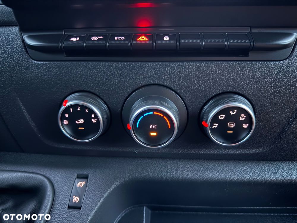 Renault MASTER* 2.3 145KM* 8EP* WINDA* NA ŁAŃCUSZKU* KLIMA* NAVI*KAMERA* Z FRANCJI* - 16