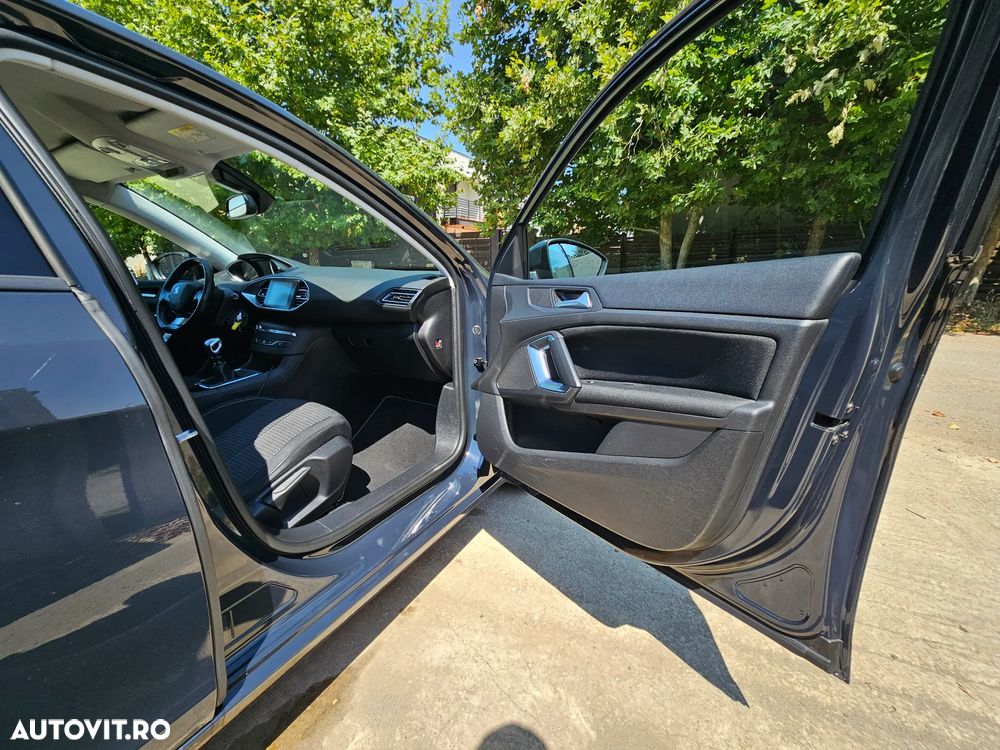 Peugeot 308 SW BlueHDi 120 Stop & Start Active - 17