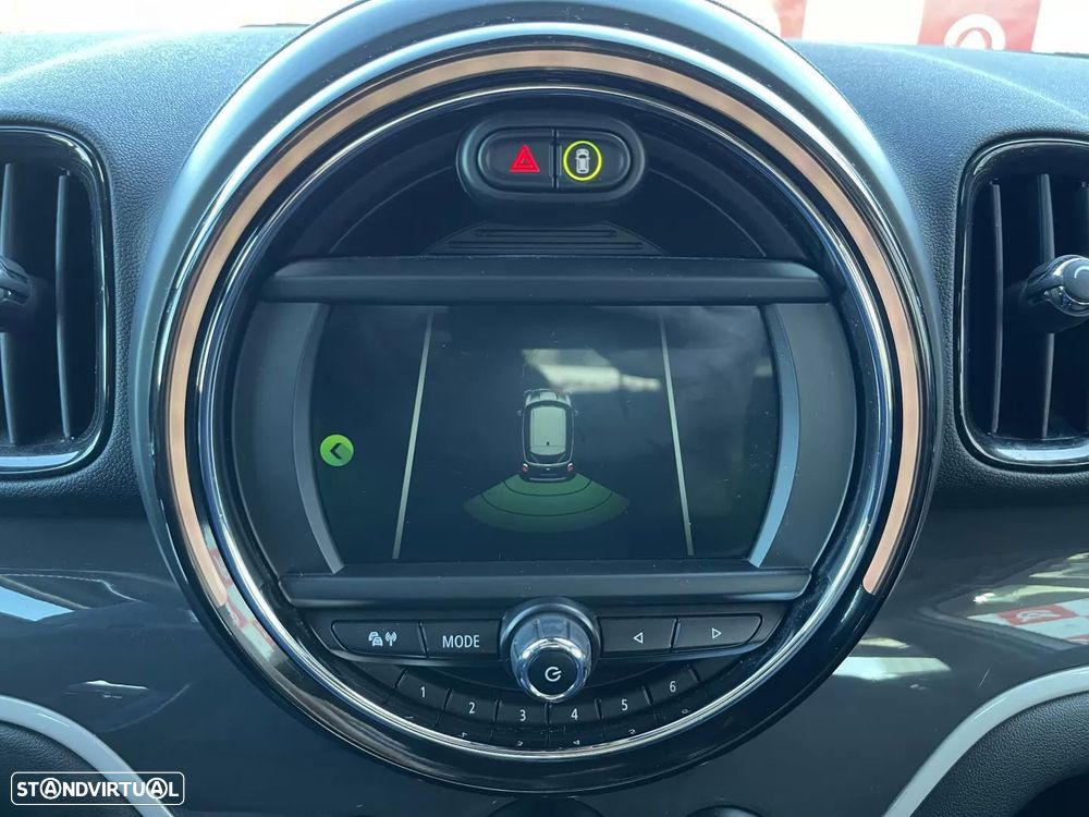 MINI Countryman Cooper SE ALL4 Auto - 17