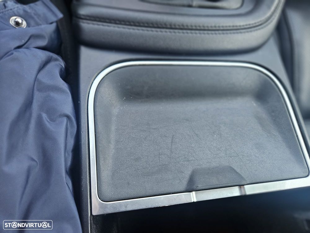 Jaguar E-Pace 2.0 i4D S - 23