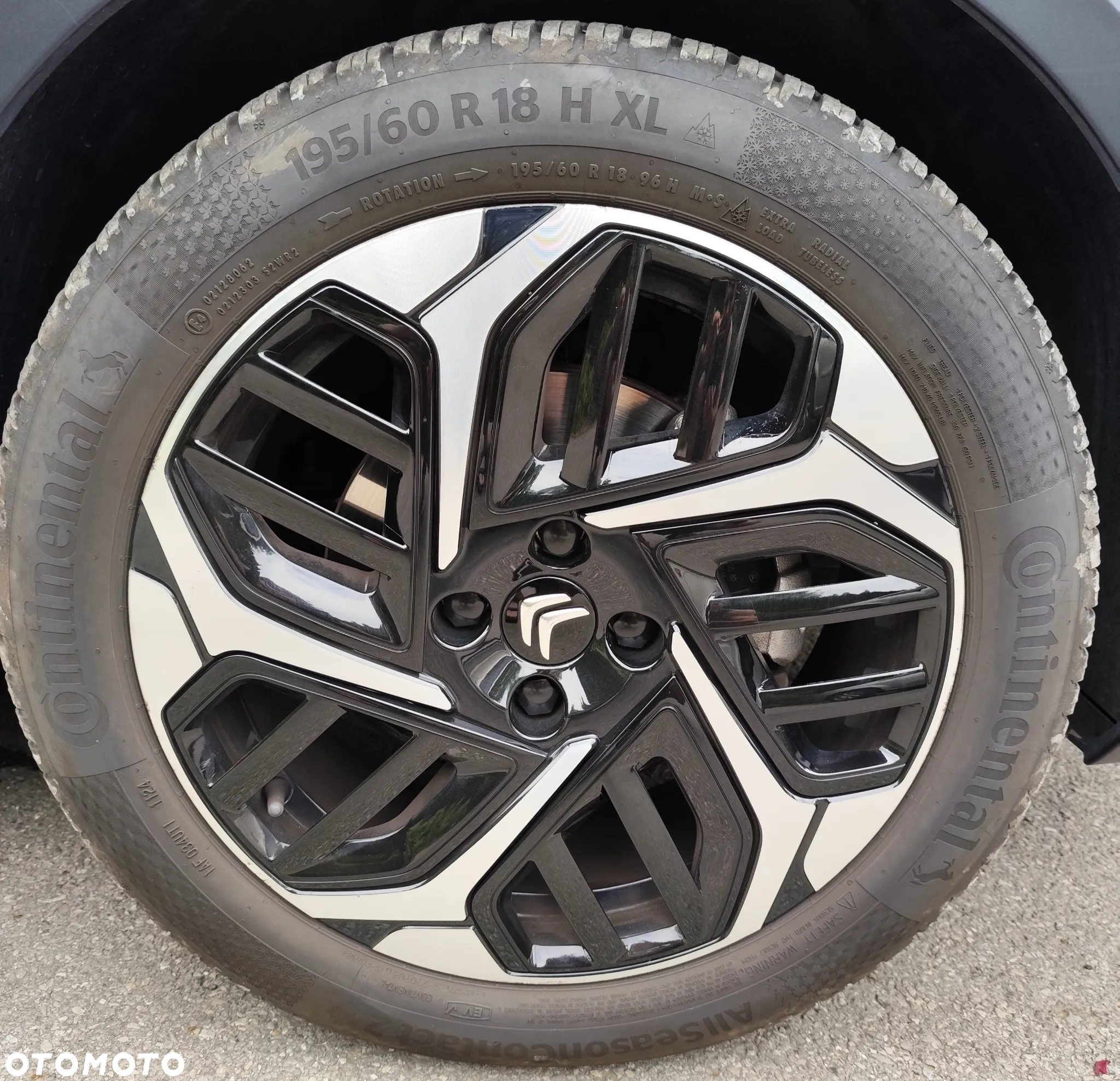 Citroën C4 PureTech 130 Stop&Start EAT8 FEEL PACK - 17