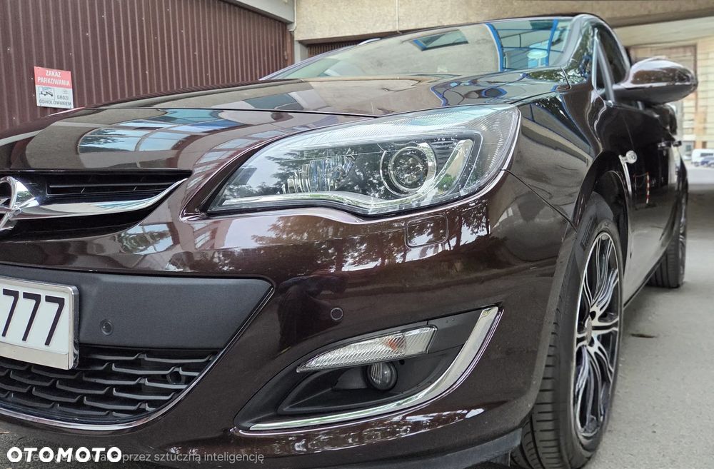 Opel Astra 1.4 T Cosmo - 10