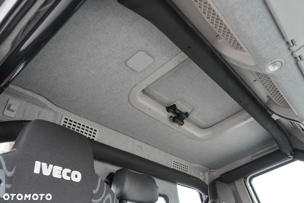 Iveco TRAKKER / 310 / EEV / 4 X 4 / SKRZYNIOWY + HDS / PALFINGER PK 12002 / PILOT - 17