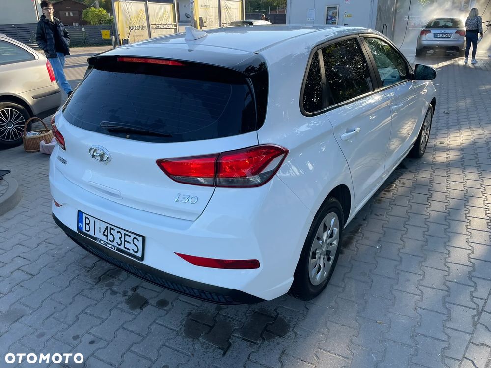 Hyundai i30 1.5 DPI Classic + - 4