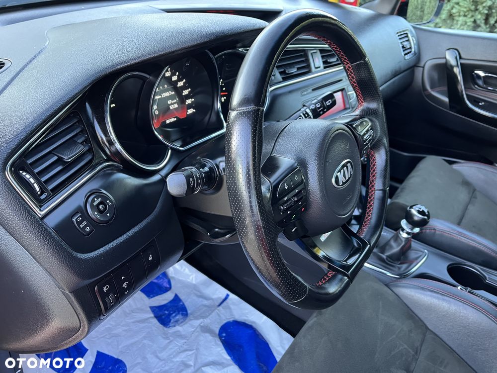Kia Ceed 1.6 T-GDI GT - 15