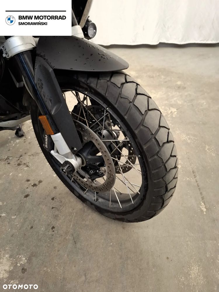 BMW R - 19