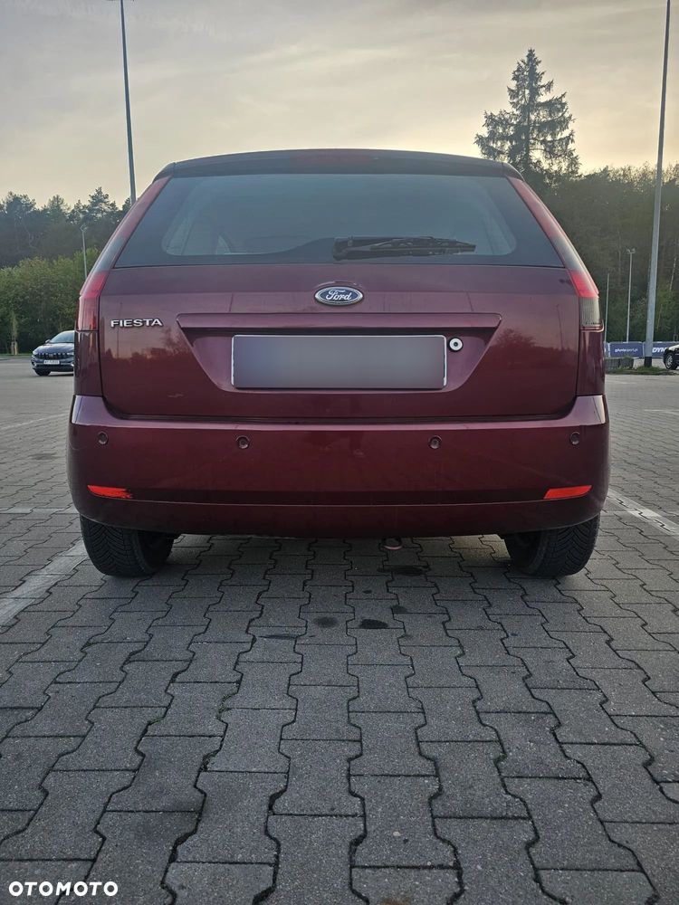 Ford Fiesta - 2