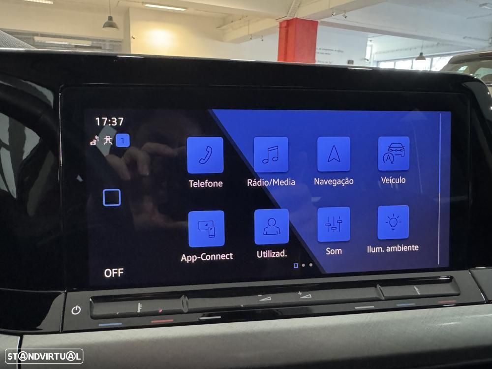 VW Golf 1.0 TSI Life - 29