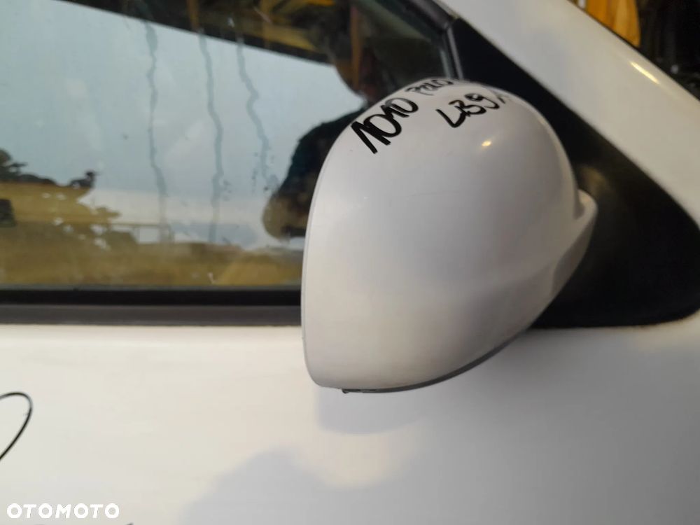 VW POLO 6N LUSTERKO PRAWE PRZEDNIE PRAWY PRZÓD KOLOR: LB9A - 4