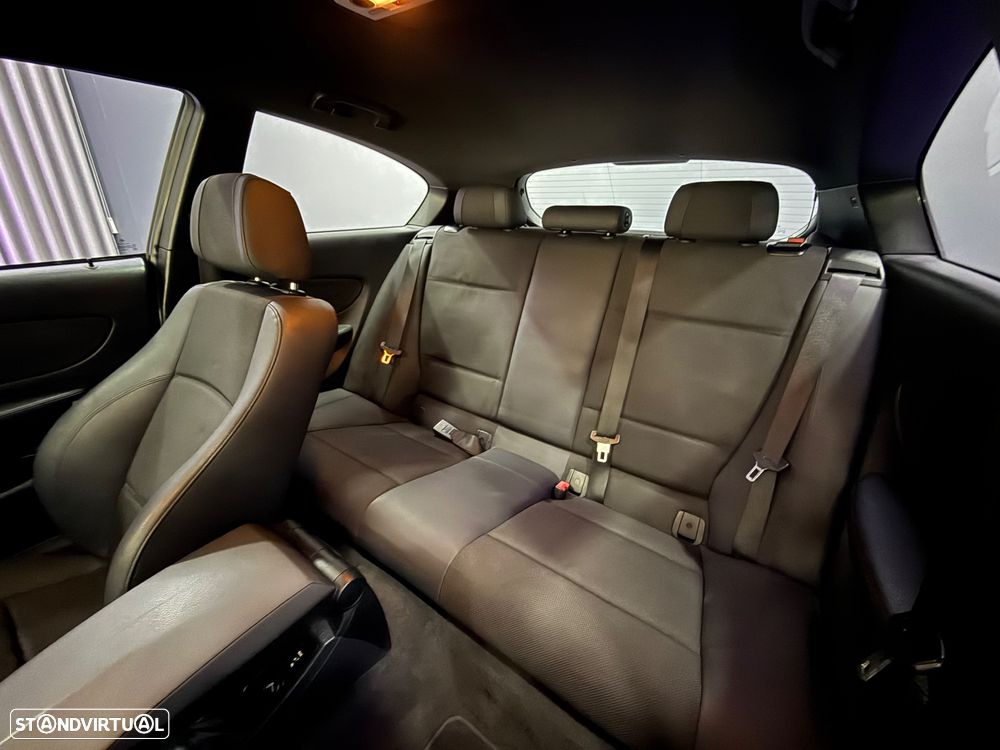 BMW 120 d DPF Edition Sport - 12