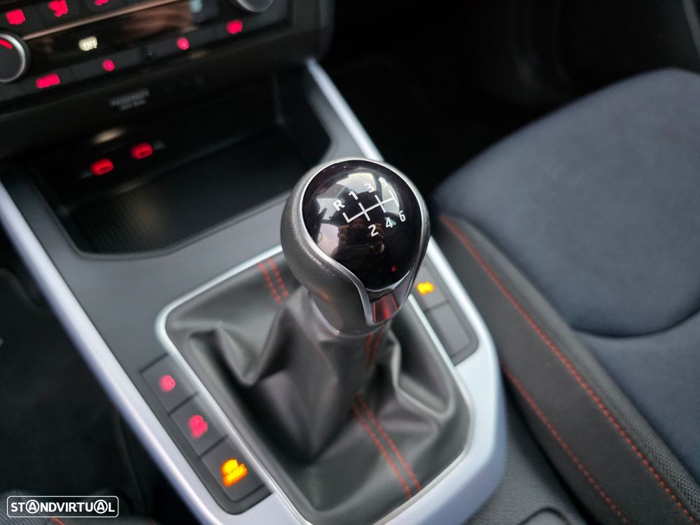 SEAT Arona 1.0 TSI FR - 13