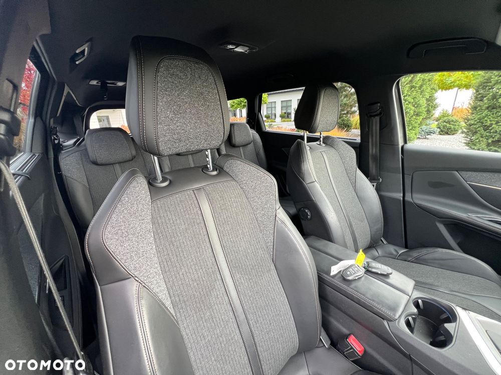 Peugeot 5008 - 15