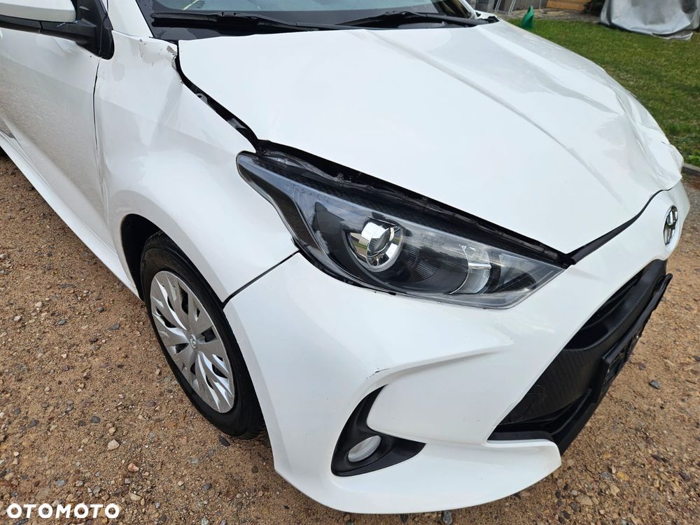 Toyota Yaris - 11