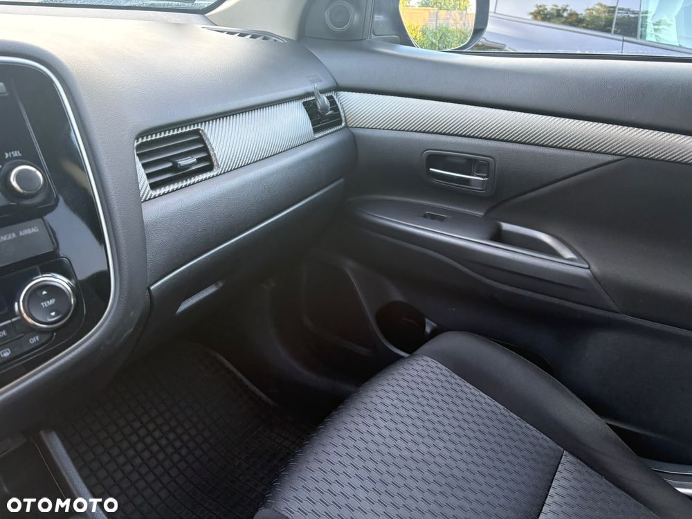 Mitsubishi Outlander 2.0 4WD CVT Plus - 10