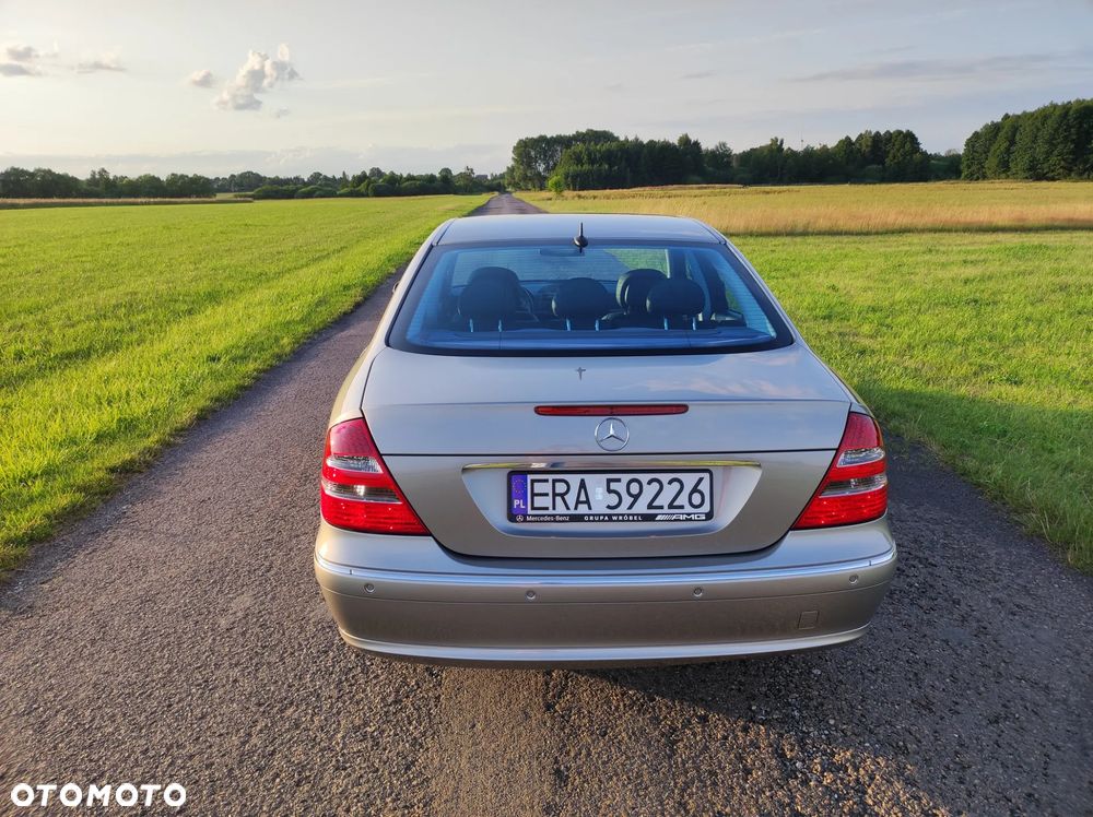 Mercedes-Benz Klasa E - 21
