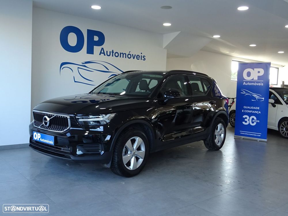 Volvo XC 40 2.0 D3 Momentum - 1