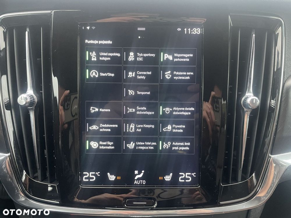 Volvo V90 Cross Country - 29