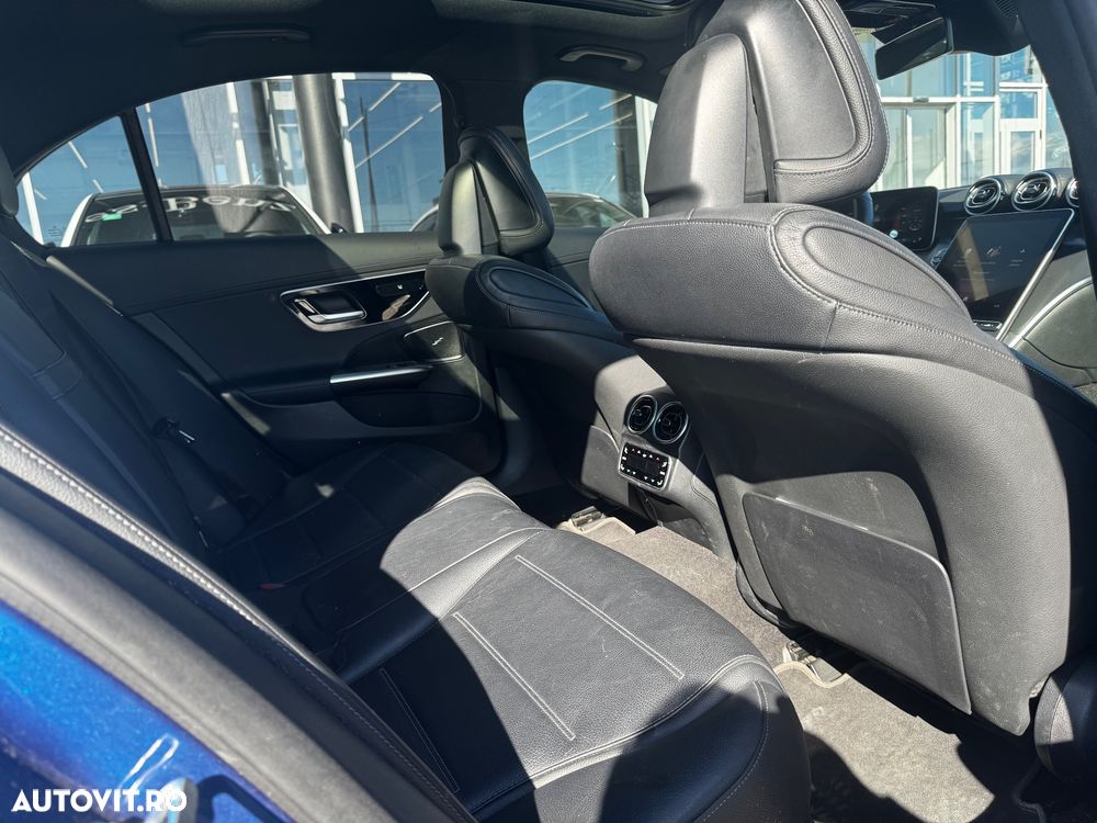 Mercedes-Benz C 300 4Matic 9G-TRONIC AMG Line - 27