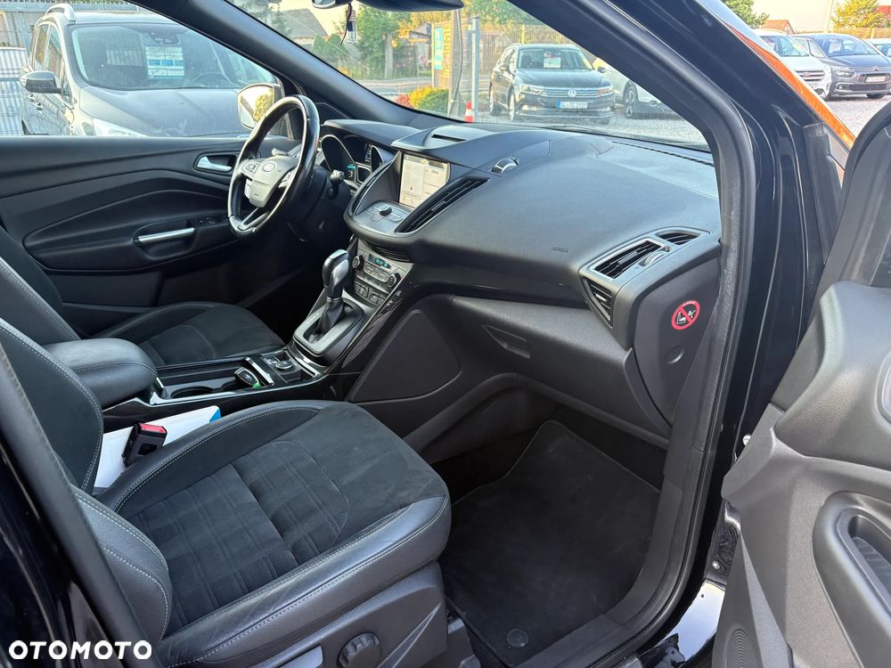 Ford Kuga 2.0 TDCi 4x4 ST-Line - 15