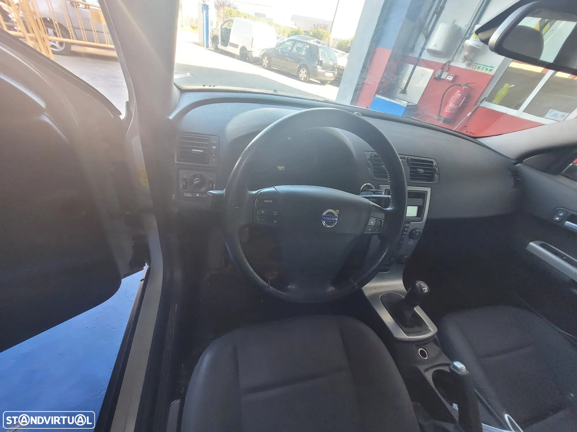 Volvo C30 1.6D de 2006 ás peças - 6