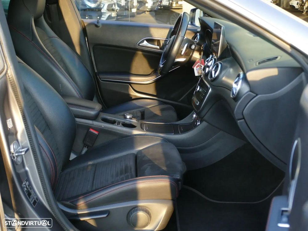 Mercedes-Benz CLA 200 d Shooting Brake AMG Line Aut. - 30
