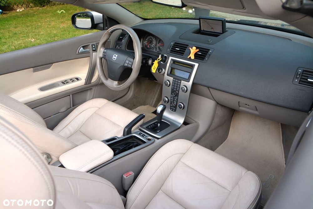 Volvo C70 2.4D5 Summum - 6