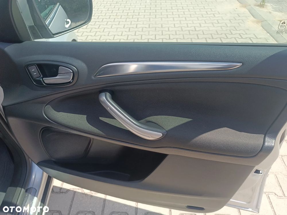 Ford S-Max 2.0 EcoBoost Titanium - 16