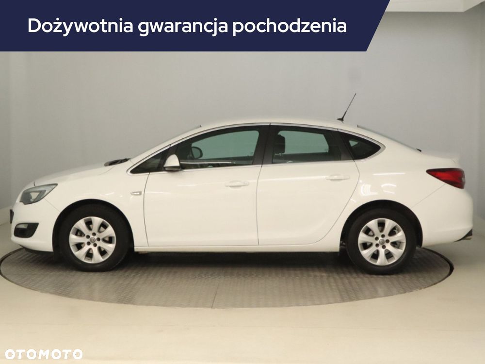 Opel Astra - 4