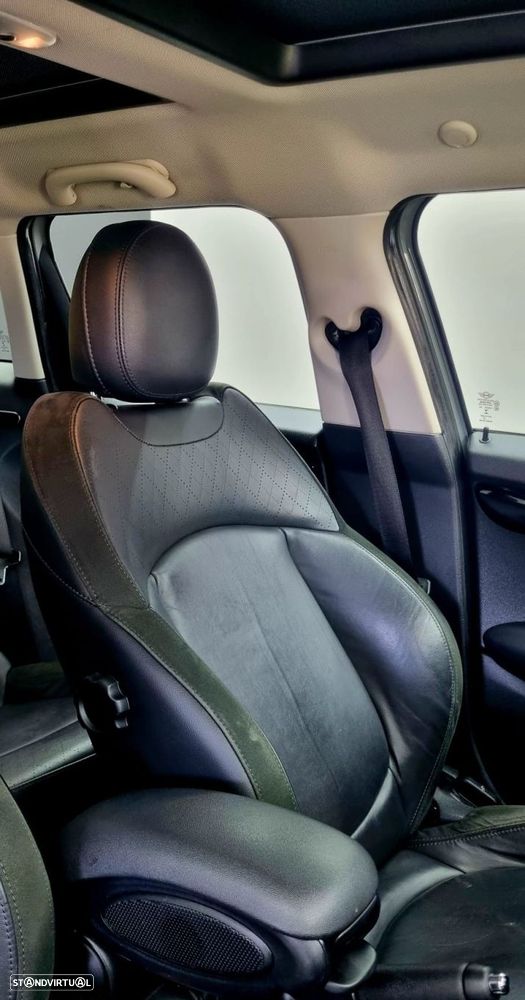 MINI 5 Portas Cooper S Auto - 17