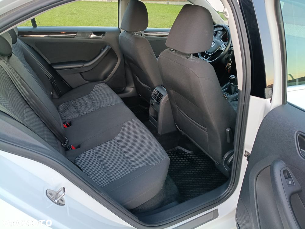 Volkswagen Jetta 1.4 TSI BMT Comfortline - 10