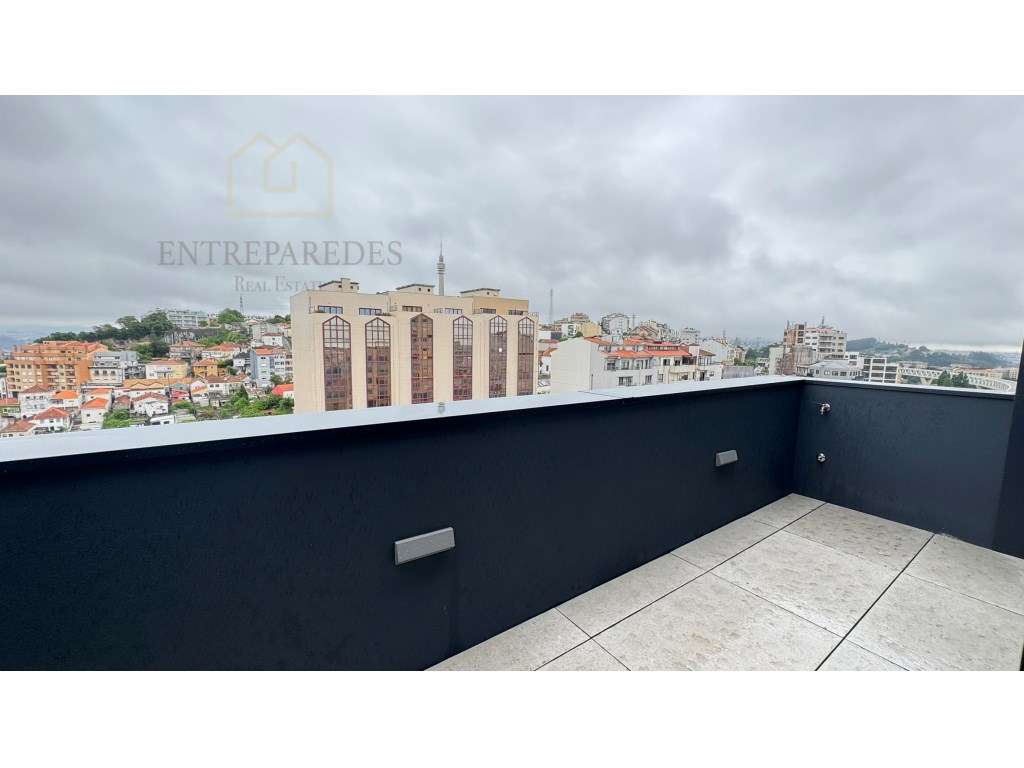 Apartamento T3 com garagem e varanda para comprar no centro de Vila... - Grande imagem: 2/55