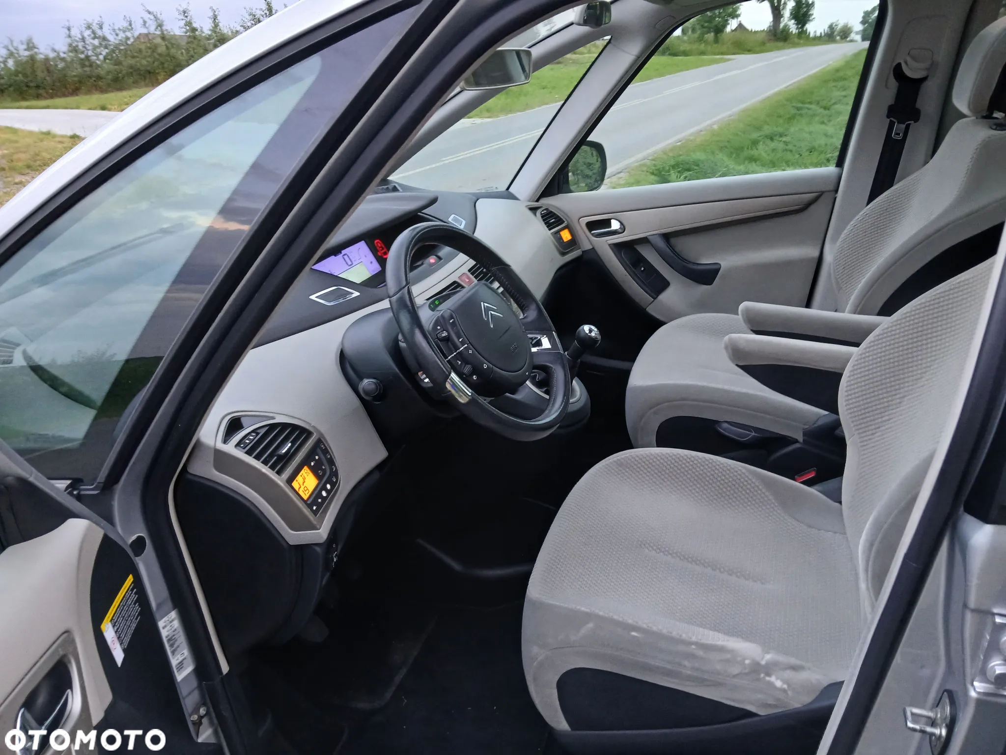 Citroën C4 Picasso 1.8i Impress - 10