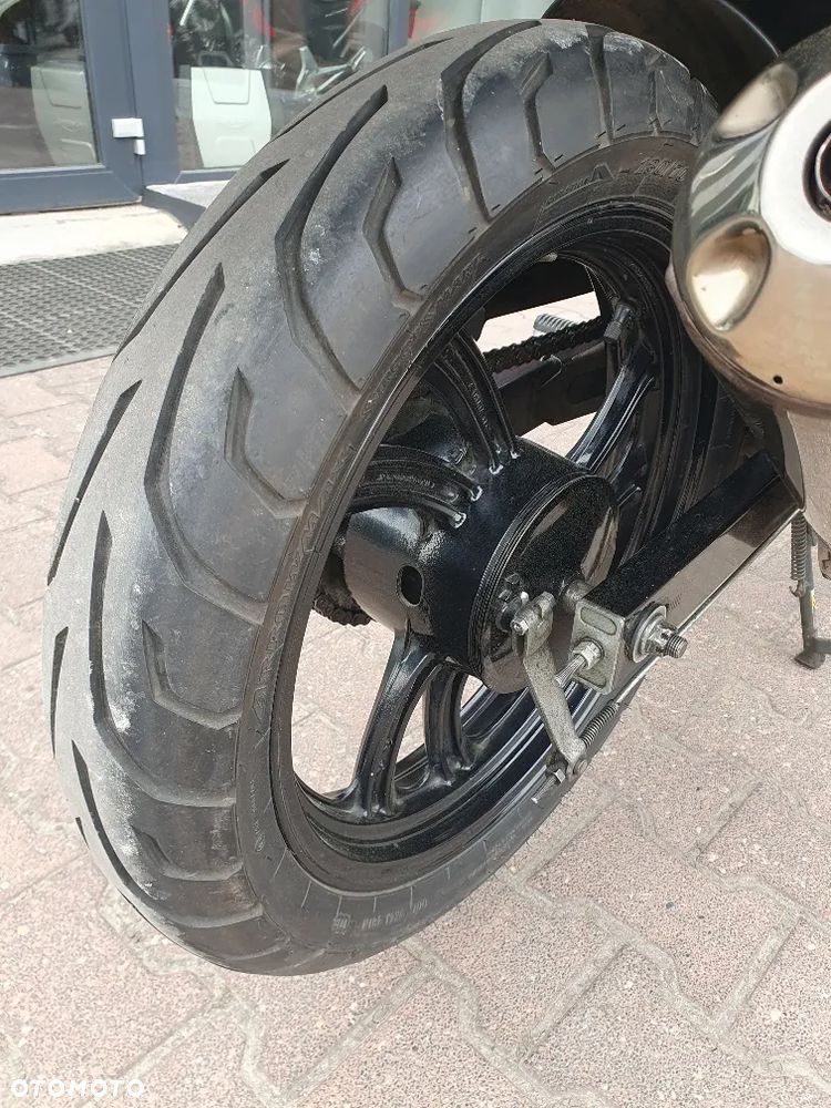 Yamaha YBR - 4
