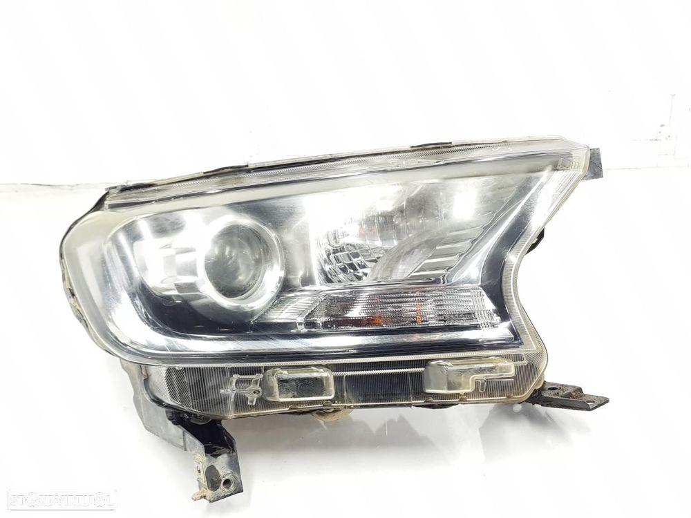 FAROL DIREITO FORD RANGER TKE - 1